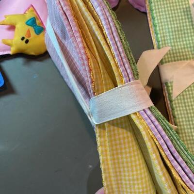 Lot 502 - Easter Decor