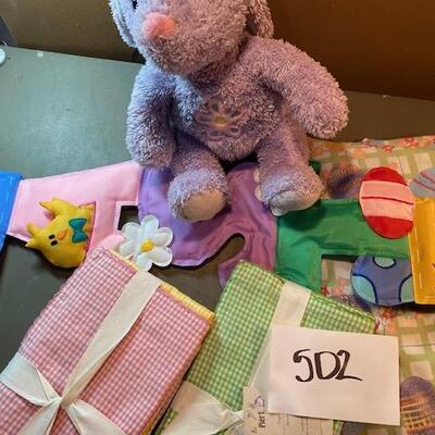 Lot 502 - Easter Decor