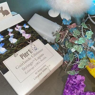 Lot 508 - Easter decor