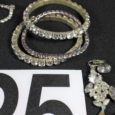 LOT#125J: Rhinestone Jewelry Lot