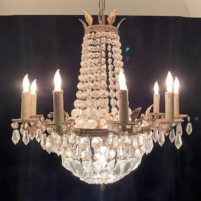LOT#249K: Hollywood Regency Style 10 candle chandelier