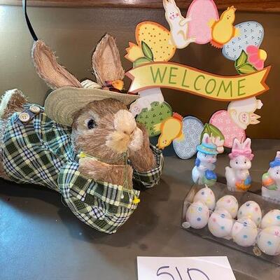 Lot 510 - Easter Decor