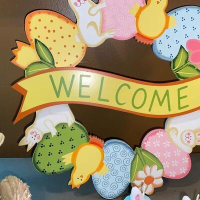Lot 510 - Easter Decor