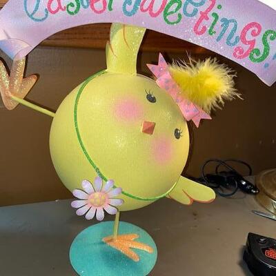 Lot 512 - Easter Decor