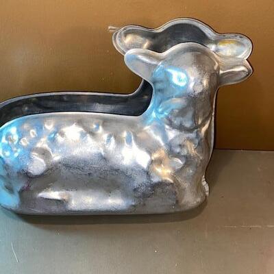Lot 515 - Baking items