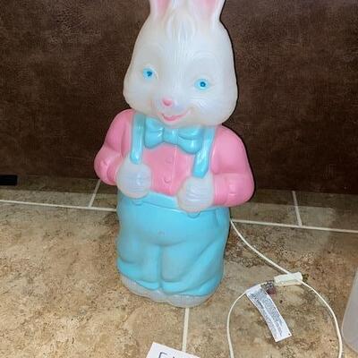 Lot 518 - Blow Mold Bunny