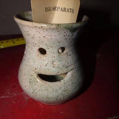 Pottery Egg Separator - this is the cutest! 