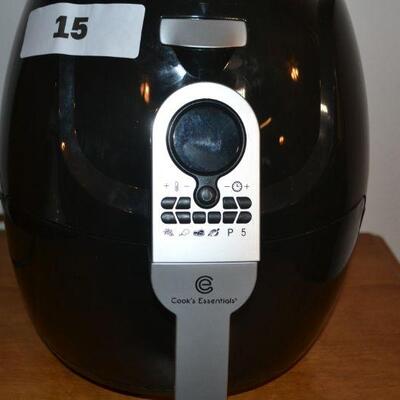 LOT 15 COOKS ESSENTIAL AIR FRYER