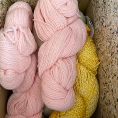 I676 Lot of vintage Wool Brunsana Yarn 