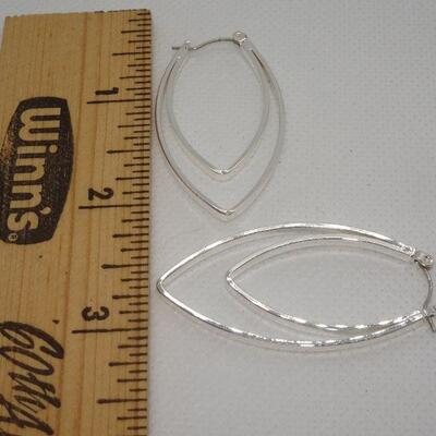 Sterling 925 Earrings 6.1 Grams Very Pretty 