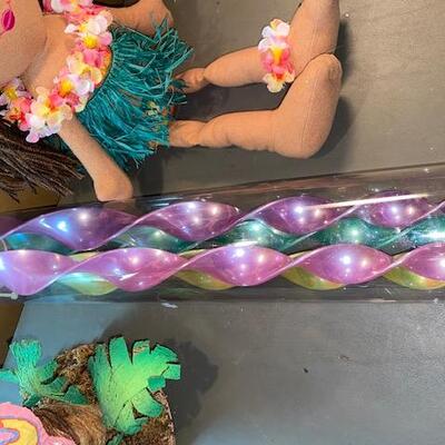 Lot 522 - Summer decor