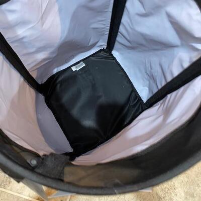 Lot 527 - Thirty One Stand Tall Bin