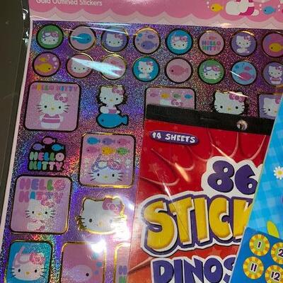 Lot 528 - Crayola items and stickers