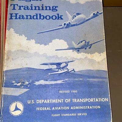 Lot 529 - Flight books