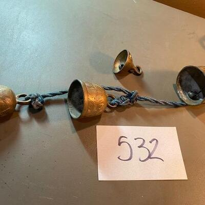 Lot 532 - Brass chimes