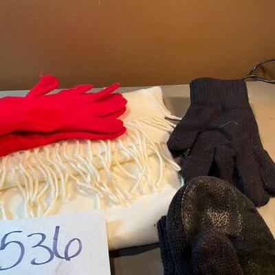 Lot 536 - Adult winter wear