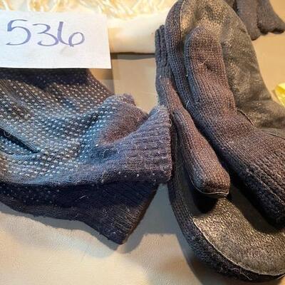 Lot 536 - Adult winter wear