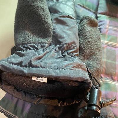 Lot 536 - Adult winter wear