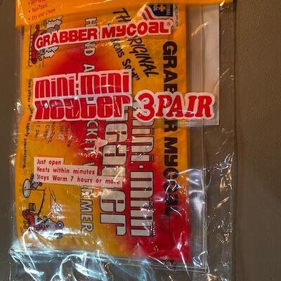 Lot 540 - hand warmers