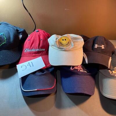 Lot 541 - hats