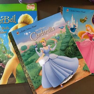 Lot 549 - Disney Items