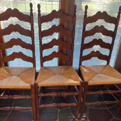 H690 Antique Ladderback Chairs with Rush Seat 