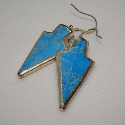 Cool Turquoise & Silver Tone Arrowhead Earrings 