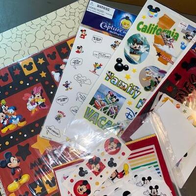 Lot 556 - Mickey Mouse Scrapbooking