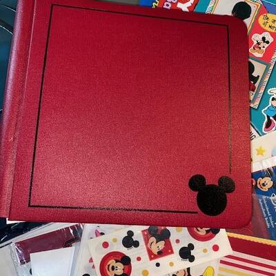 Lot 556 - Mickey Mouse Scrapbooking