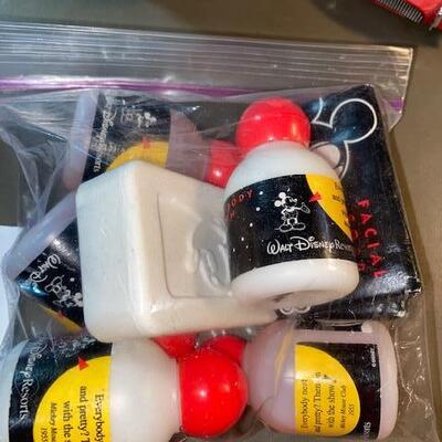 Lot 557 - Mickey Mouse Bath items