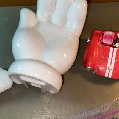 Lot 557 - Mickey Mouse Bath items