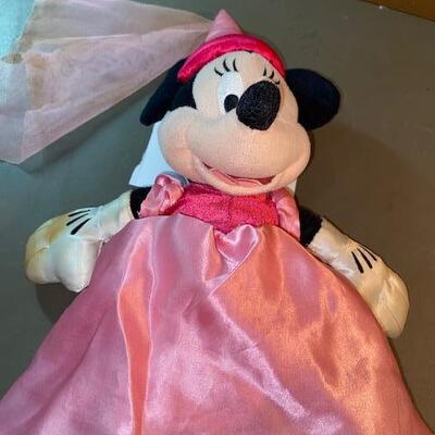 Lot 565 - Princess Minnie