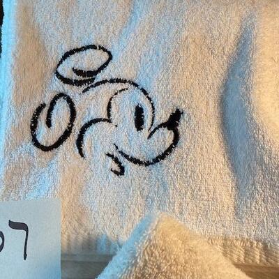 Lot 567 -Mickey Mouse Towel Set