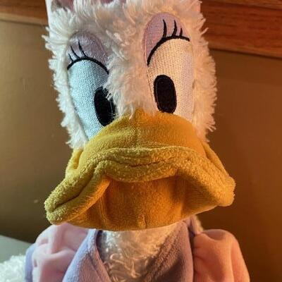 Lot 569 - Daisy Duck
