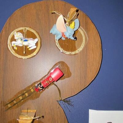 Lot 577 - Disney ornaments