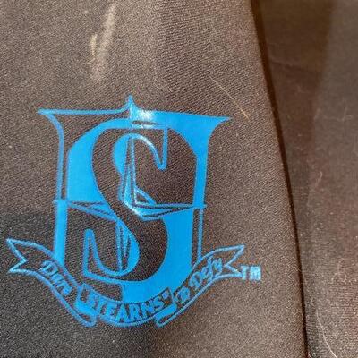 Lot 586- Wetsuit