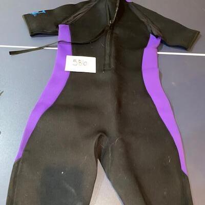 Lot 586- Wetsuit