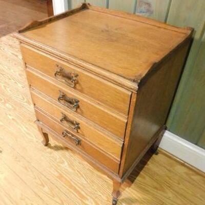 Vintage Solid Wood Oak4 Drawer Record Cabinet 19