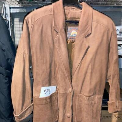 Lot 593 - Ladies Suede Coat