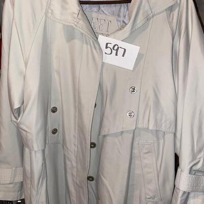 Lot 597 - Ladies Trench Coat
