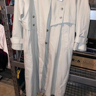 Lot 597 - Ladies Trench Coat