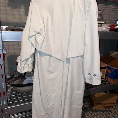 Lot 597 - Ladies Trench Coat
