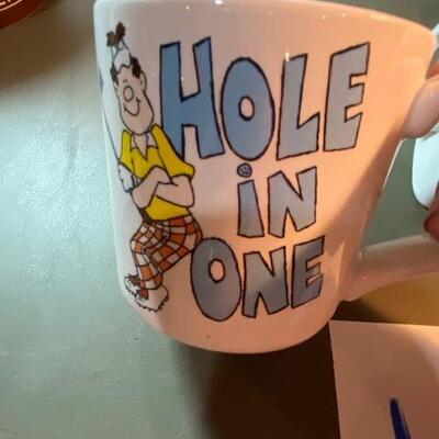 Lot 618-  Golf coffee mugs