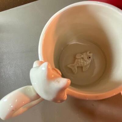 Lot 619 -Cat, Coca Cola  coffee mugs