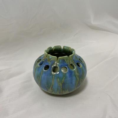 .16. MONTEREY | Jade Flower Frog Vase 