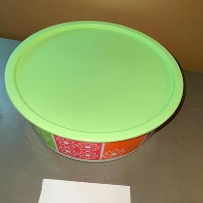 Lot 625 - Tupperware bowl