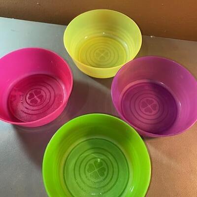 Lot 629 - set of 4 small IKEA bowls