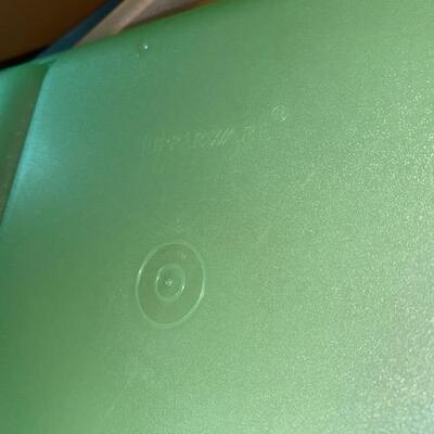 Lot 632 - Tupperware Trays