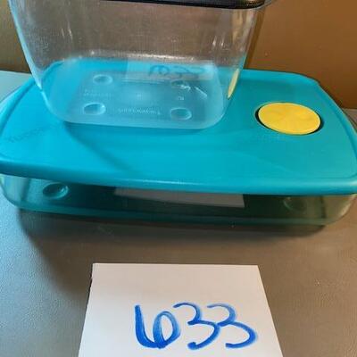 Lot 633 - Tupperware storage