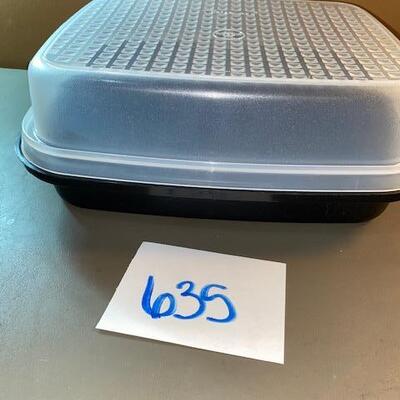 Lot 635 - Tupperware Marinating Dish